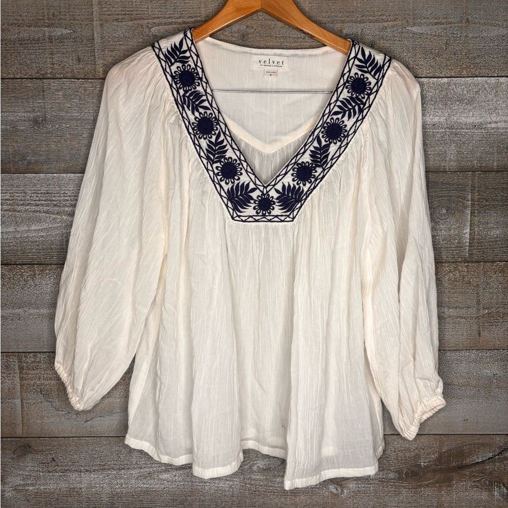 Velvet by Graham & Spencer sm Cream Blouse with Navy Floral Embroidery boho top